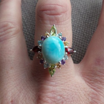 Zilveren ring gezet met Larimar en multi edelsteen 18 mm